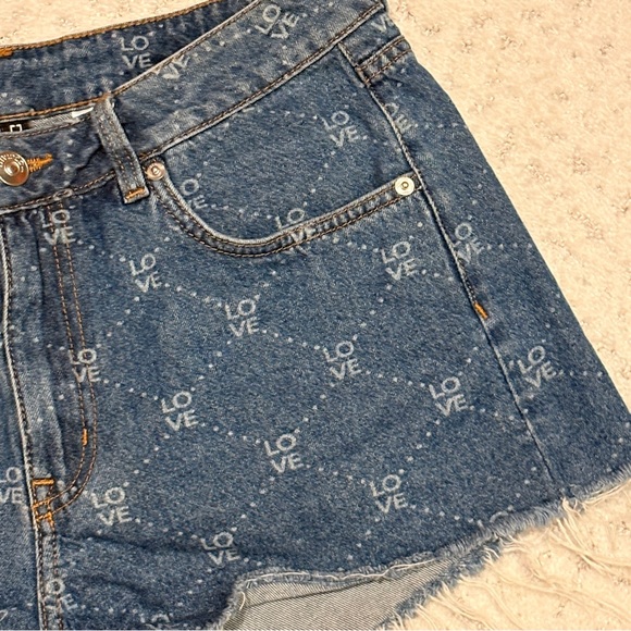 HM Divided Denim Shorts Womens Size 10 Blue Jean High Waist Daisy Dukes Festival - Picture 7 of 11